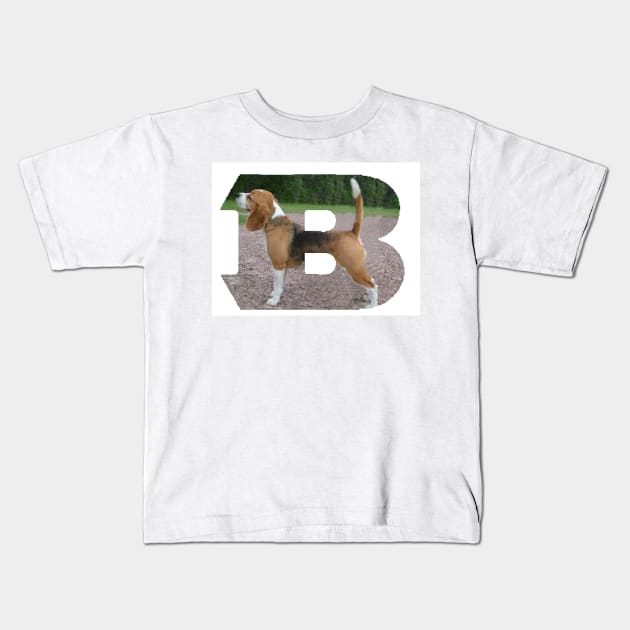 Beagle in B Kids T-Shirt by Wanderingangel